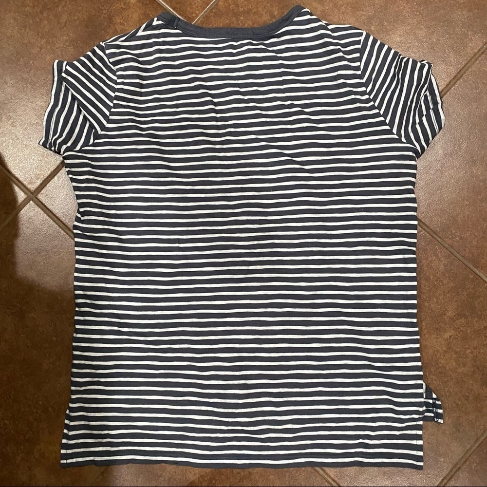 Old Navy Black and White Striped Short Sleeve Tee